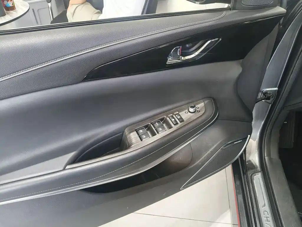 Ruicheng CC Blue Whale 1.5 T DCT Luxury