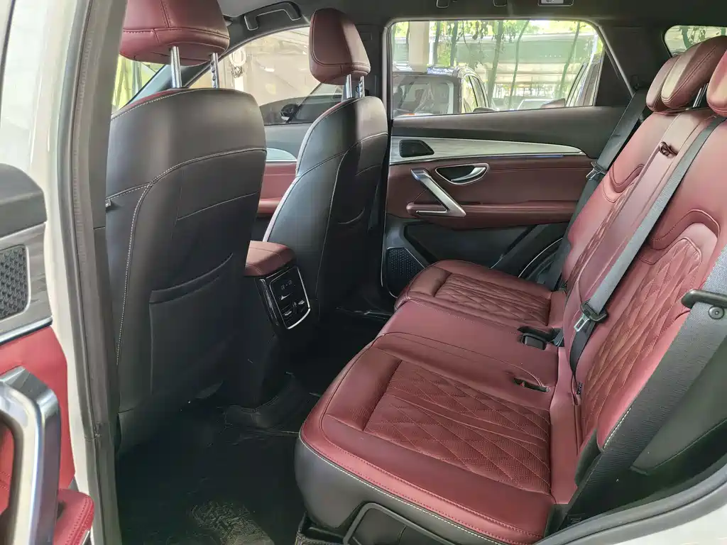 Jetour X70 PLUS 1.5 T DCT Brave PLUS 7-seat