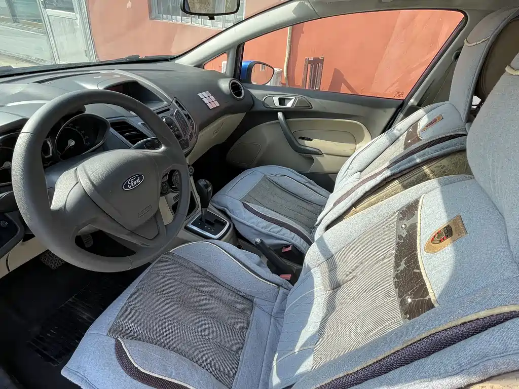 Fiesta Hatchback 1.5 L Auto Fashion