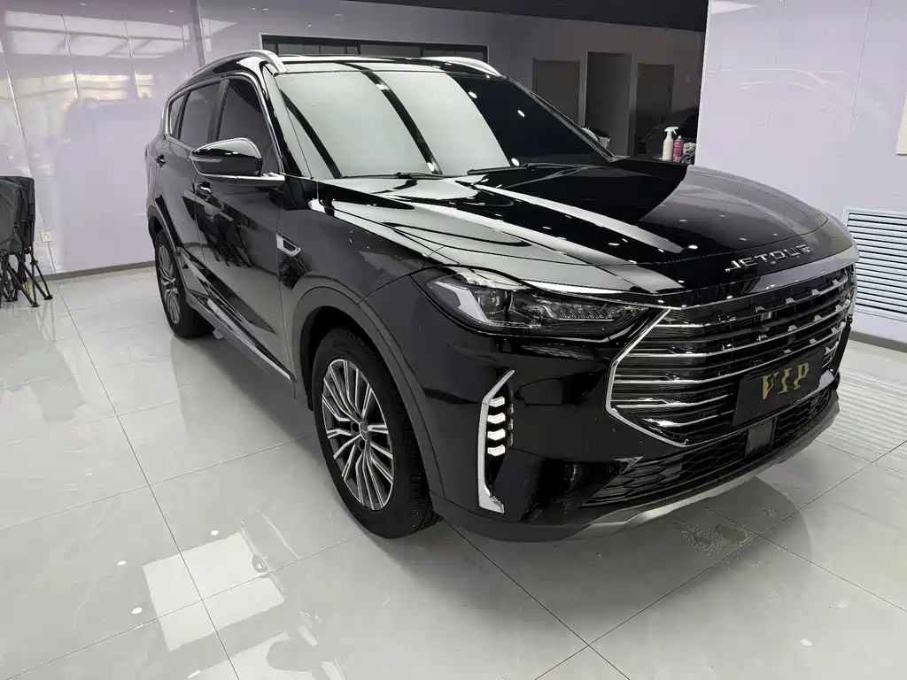 Jetour X70 1.5 T DCT Transcend PRO 7-seat