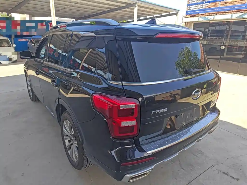 GAC Trumpchi GS8 390 T 2 WD Luxury Connected (7-seat)