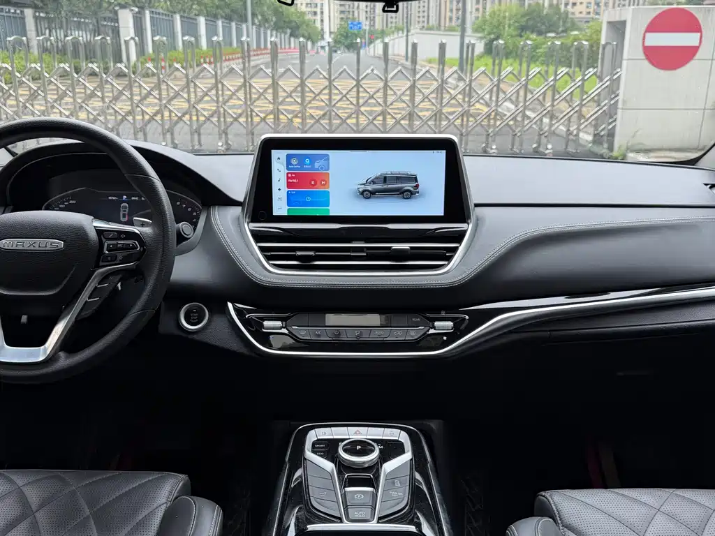 Maxus G20 大通G20 2023款 PLUS 2.0 T 汽油自动豪华旅行版