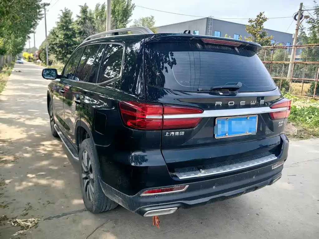 Roewe RX8 30 T Connected 2 WD Outstanding Flagship