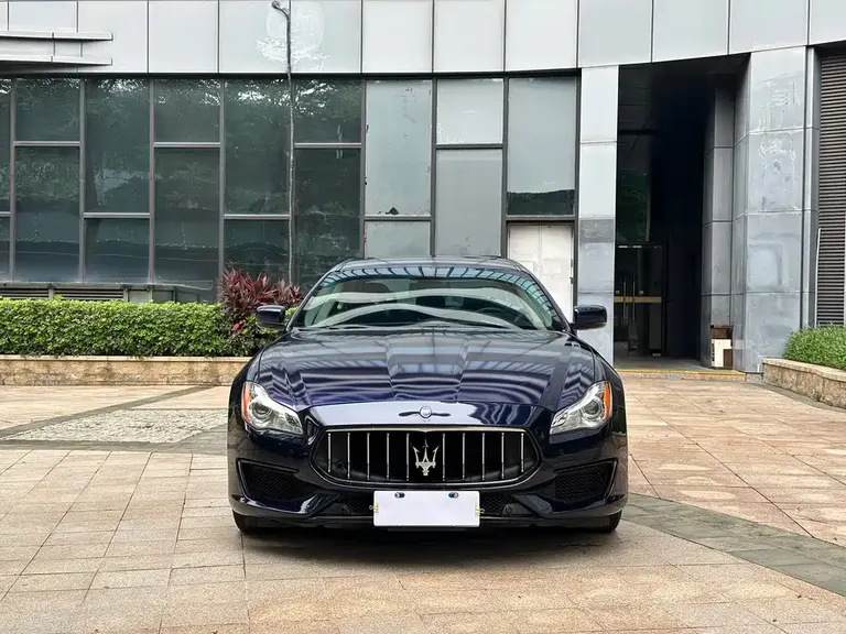 Maserati Quattroporte 3.0 T Standard