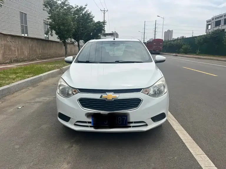 Chevrolet Sail Sail 3 1.3 L Manual Comfort Sunroof