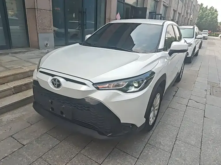 Toyota Frontlander 2.0 L CVT Elite