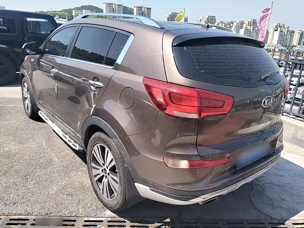 Sportage 2.0 L Auto 2 WD DLX