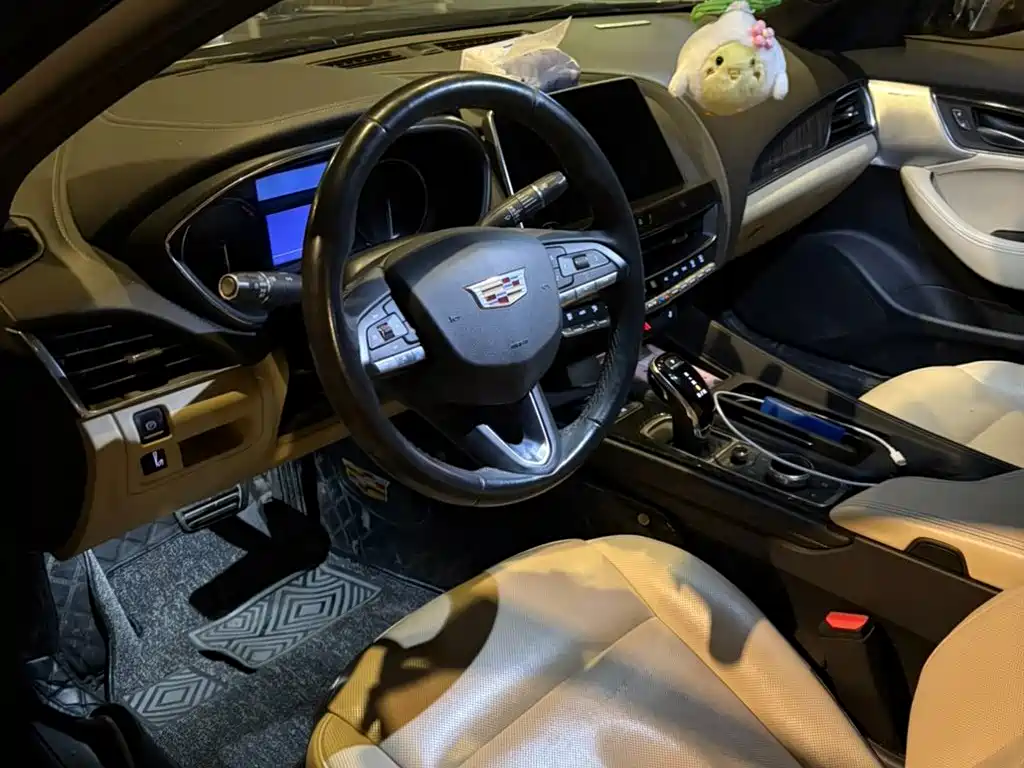 Cadillac CT5 Facelift 28 T Luxury