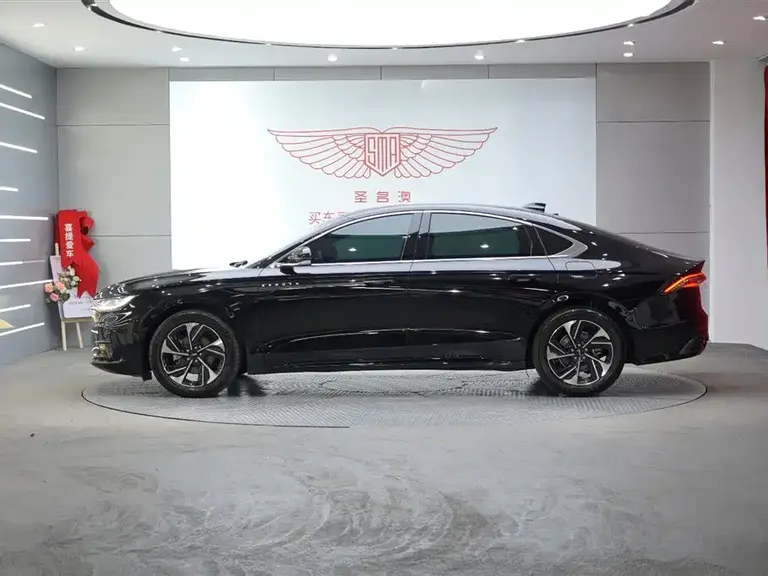 Lincoln Z Facelift i Cool Premium