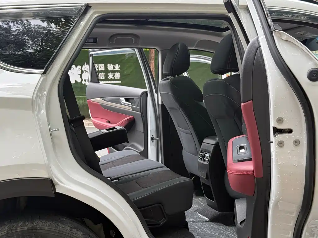 Jetour X70 1.5 T DCT Transcend PRO 7-seat