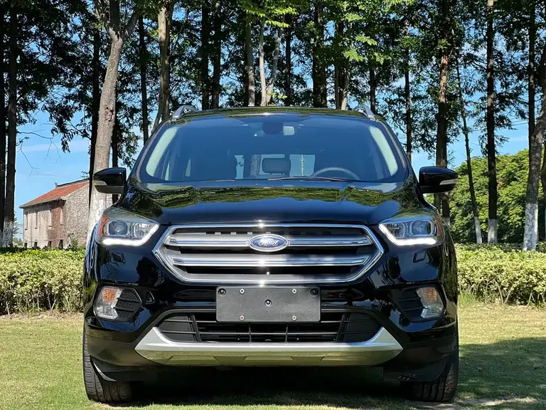 Ford Kuga EcoBoost 245 4 WD Supreme Wing