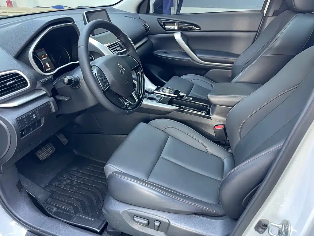 Eclipse Cross 1.5 T CVT 2 WD Dream