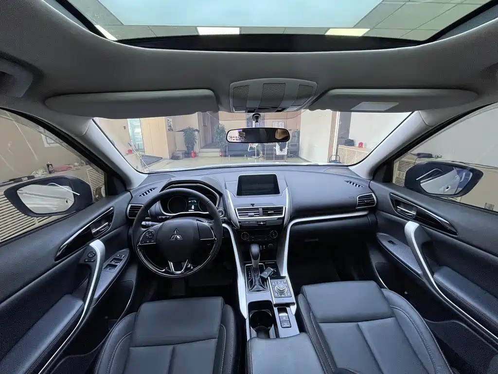 Eclipse Cross 1.5 T CVT 2 WD Dream