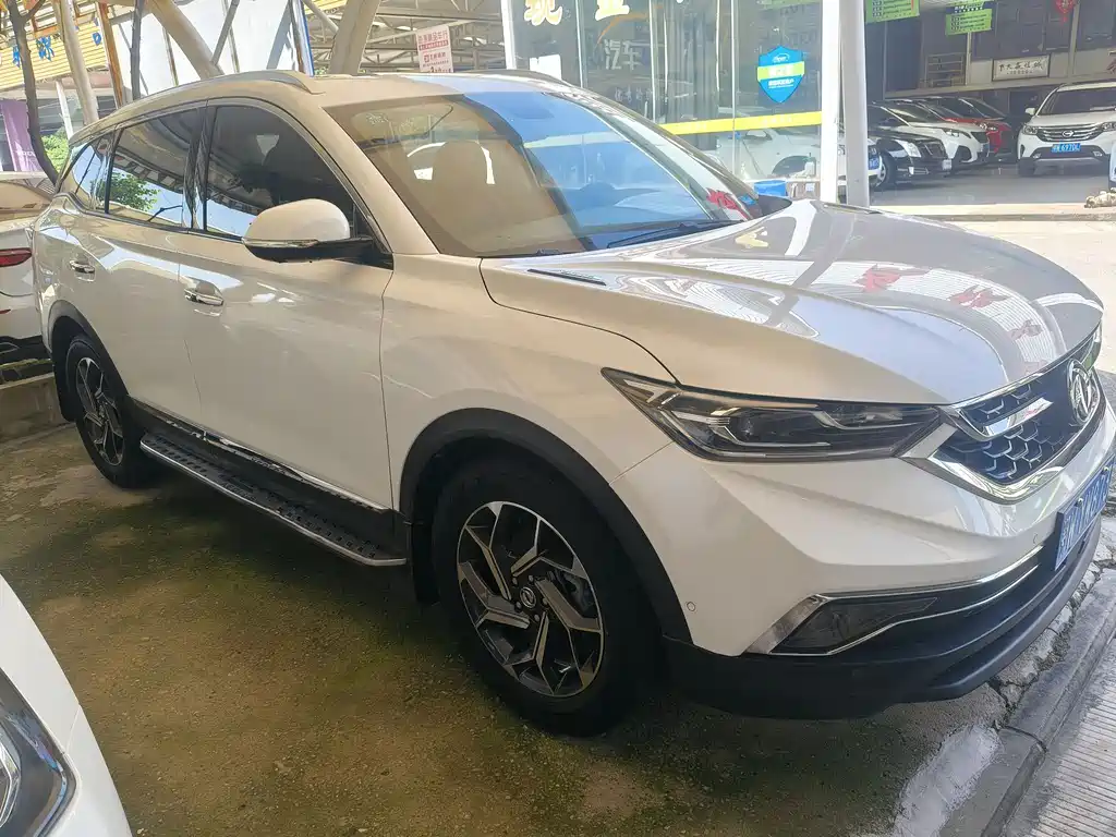 Dongfeng Fengshen AX7 1.6 T Auto AI Navigator CN-V