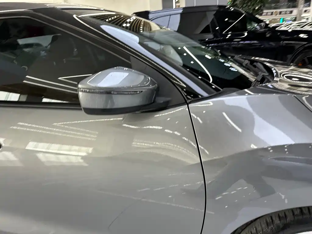 Lannia 1.6 L CVT Smart Cool