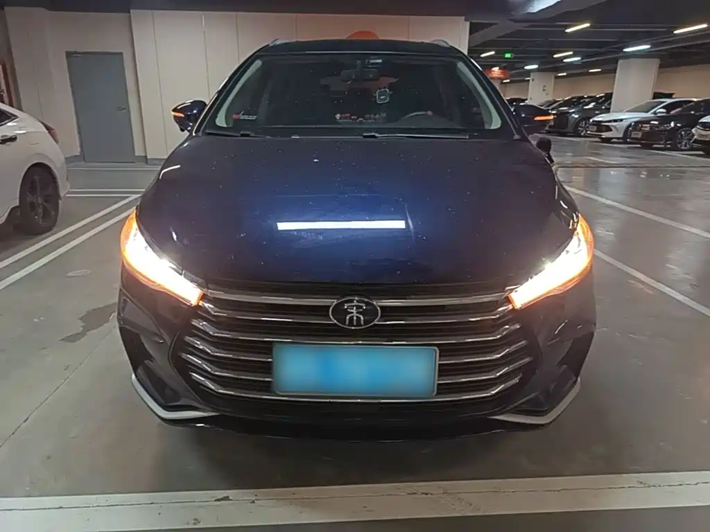 Song MAX Upgraded 1.5 T Auto Luxury 7-seat