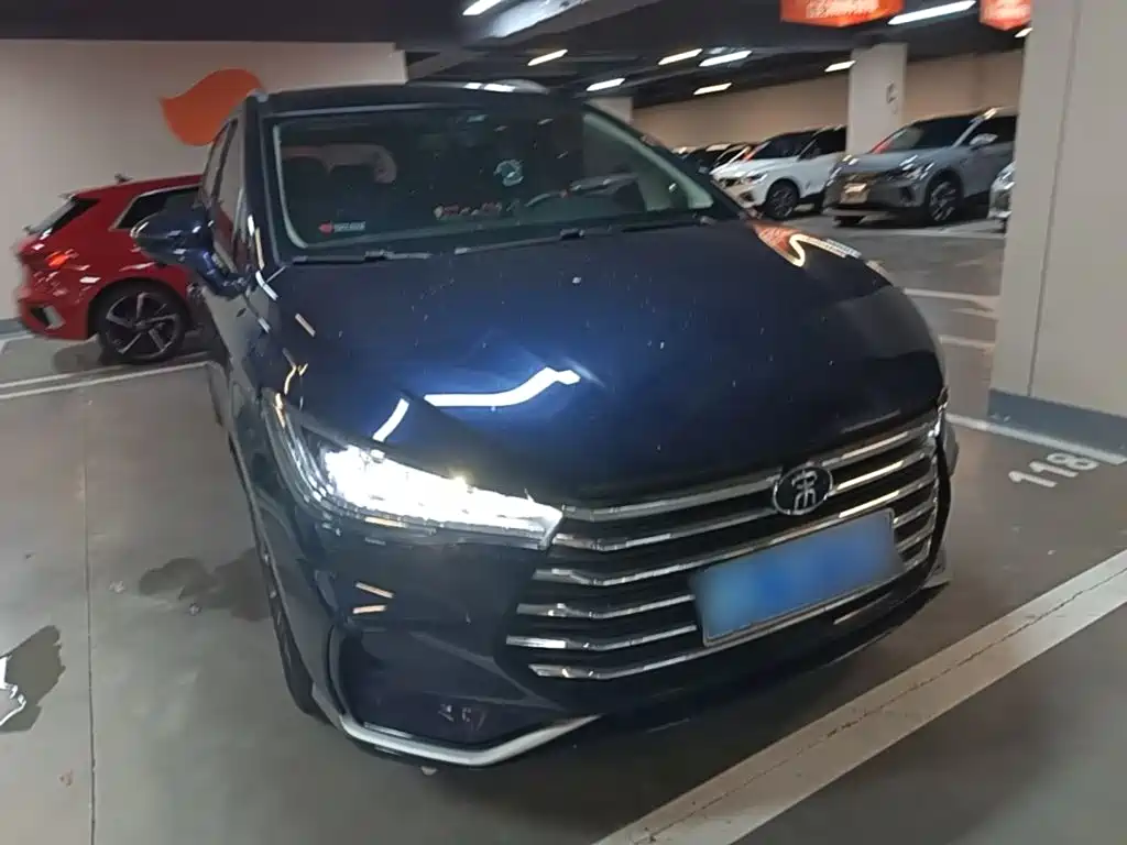 Song MAX Upgraded 1.5 T Auto Luxury 7-seat