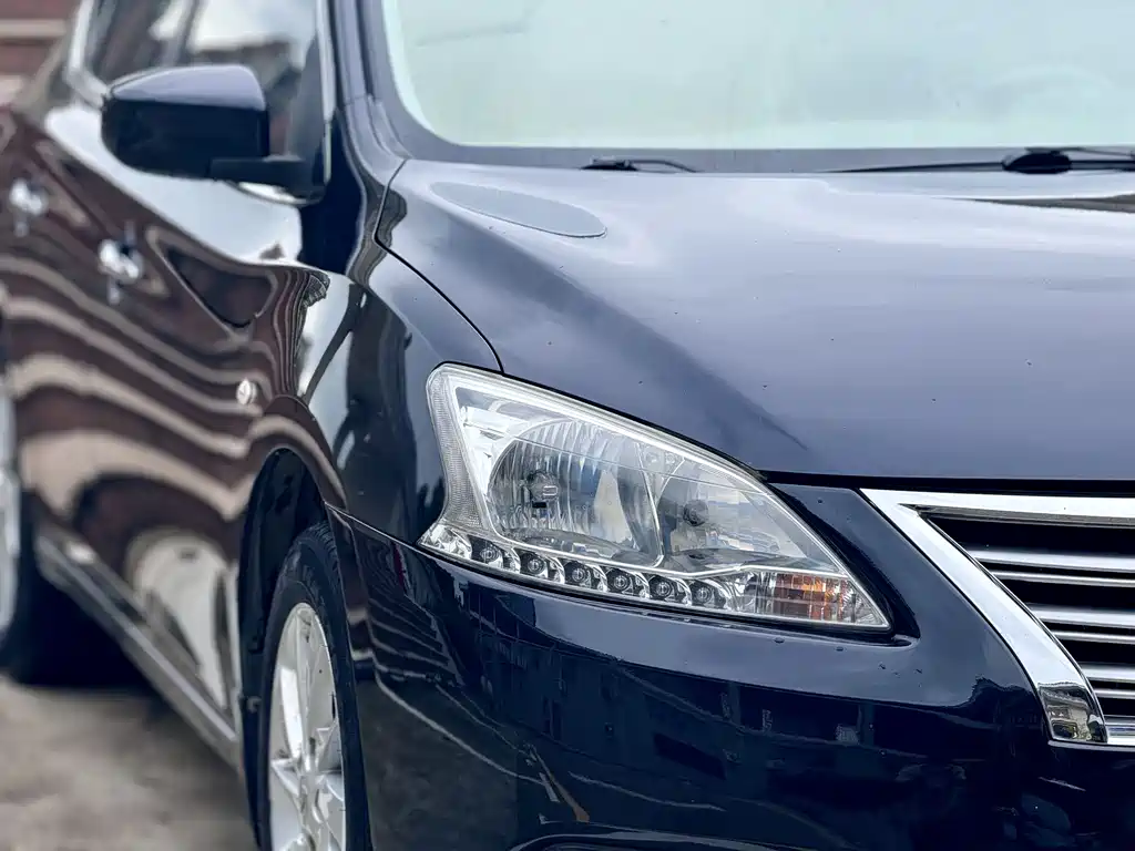 Sylphy 1.6 XV CVT Premium