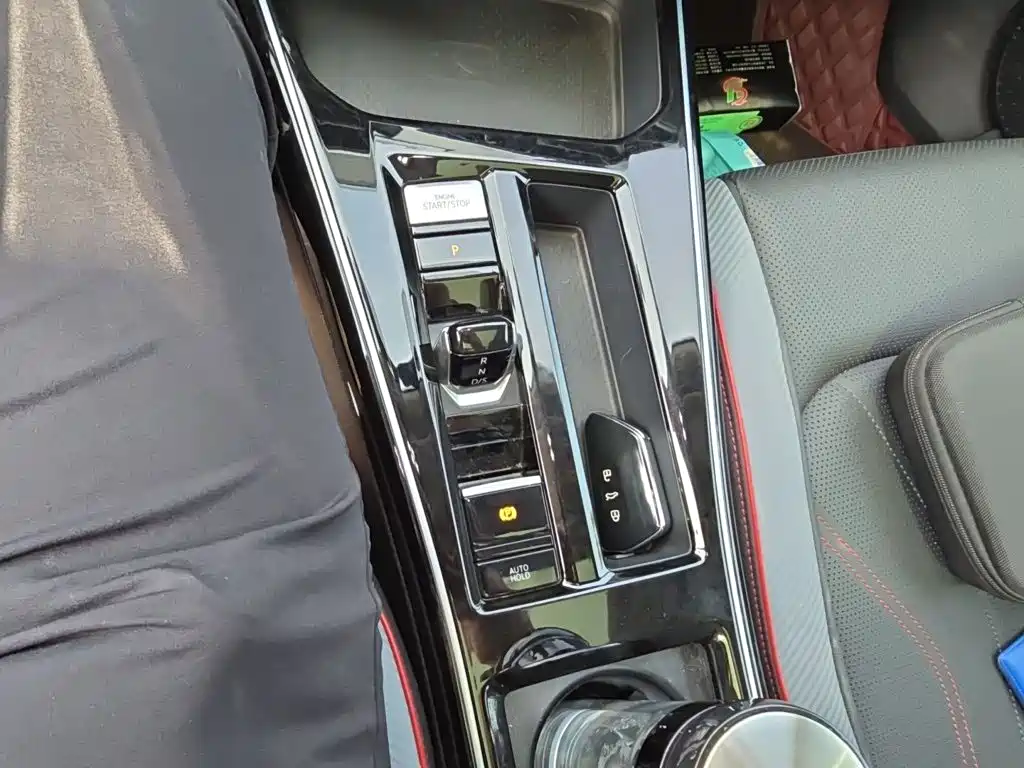 Lamando Lamando L 280 TSI DSG Spicy Cool
