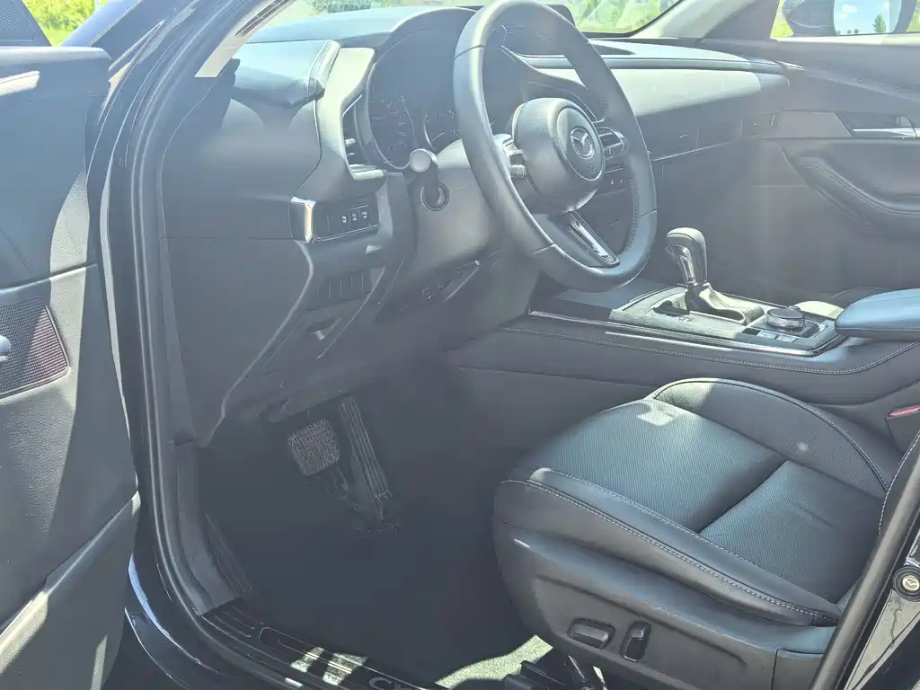Mazda CX-30 2.0 L Auto Jiayue