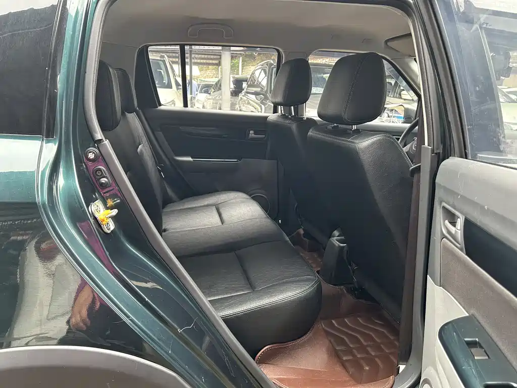 Swift 1.5 L Auto Fashion Cool Play
