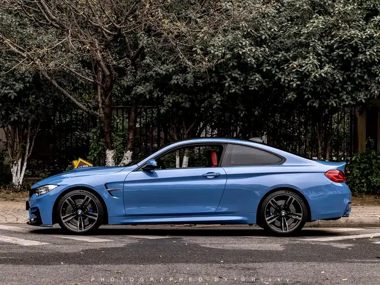 BMW M4 M4 2-door Coupe