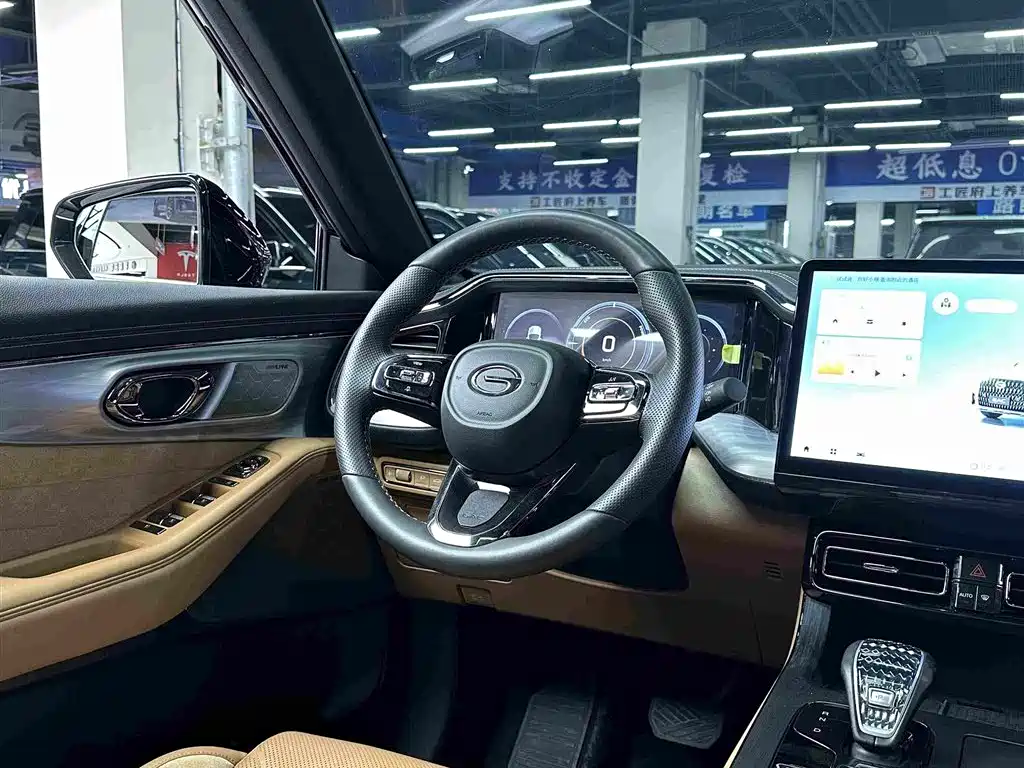 Trumpchi ES9 PHEV 143 km Max