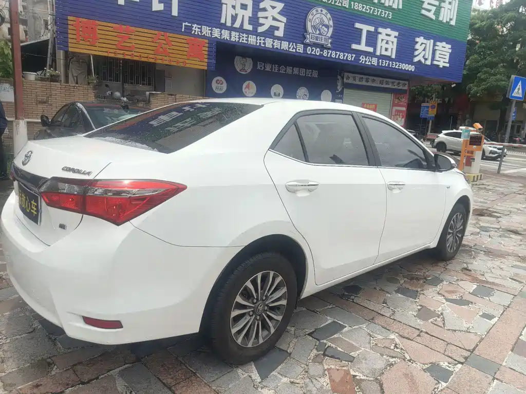 Corolla Facelift 1.6 L S-CVT GL