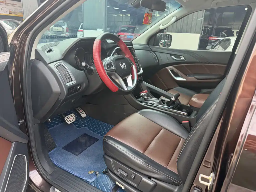 Yusheng S350 2.0 T Auto 4 WD Gasoline Luxury 5-seat