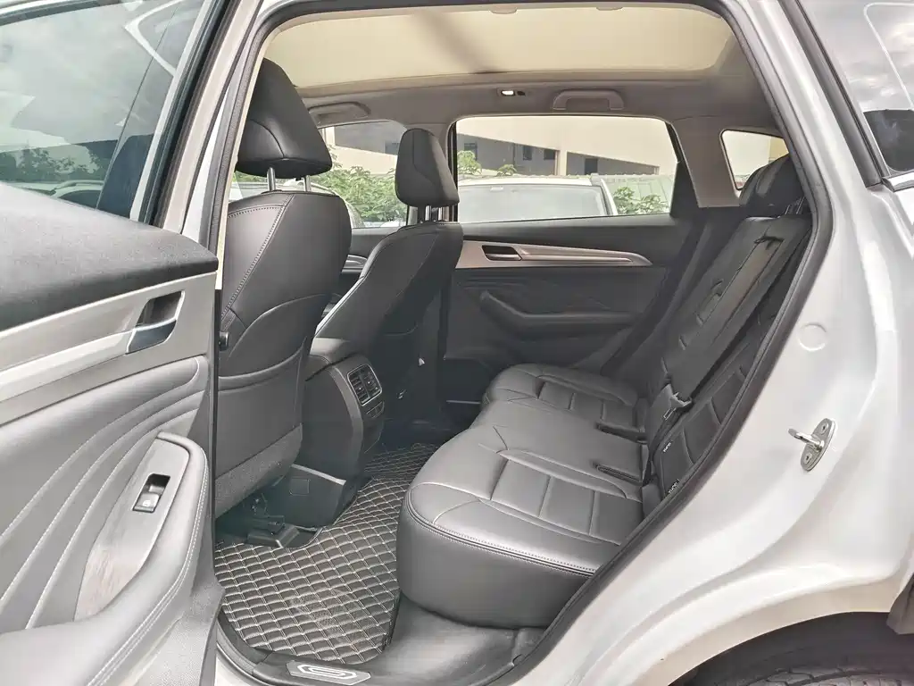 Haval F7 1.5 T 2 WD i
