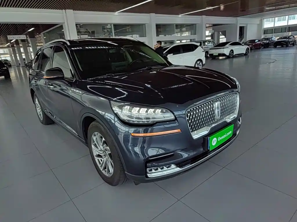 Aviator 3.0 T V6 4 WD Premium