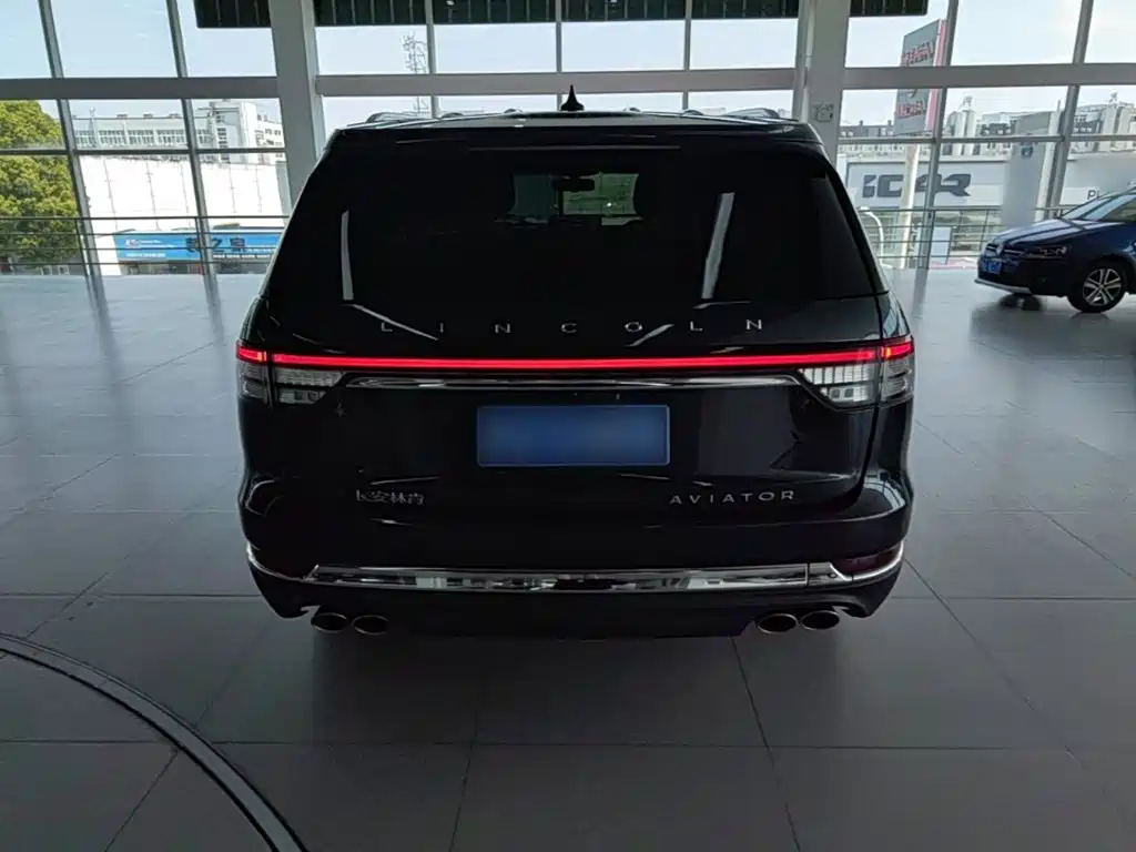 Aviator 3.0 T V6 4 WD Premium