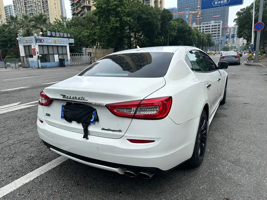 Quattroporte 3.0 T Standard