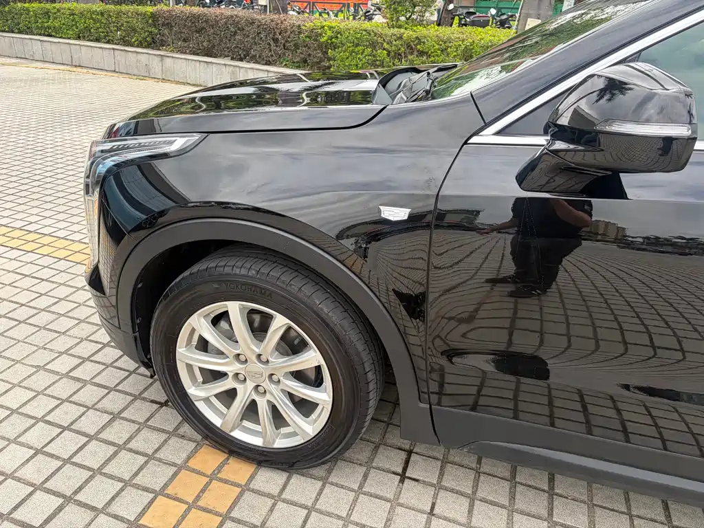 Cadillac XT4 28 T 2 WD Luxury