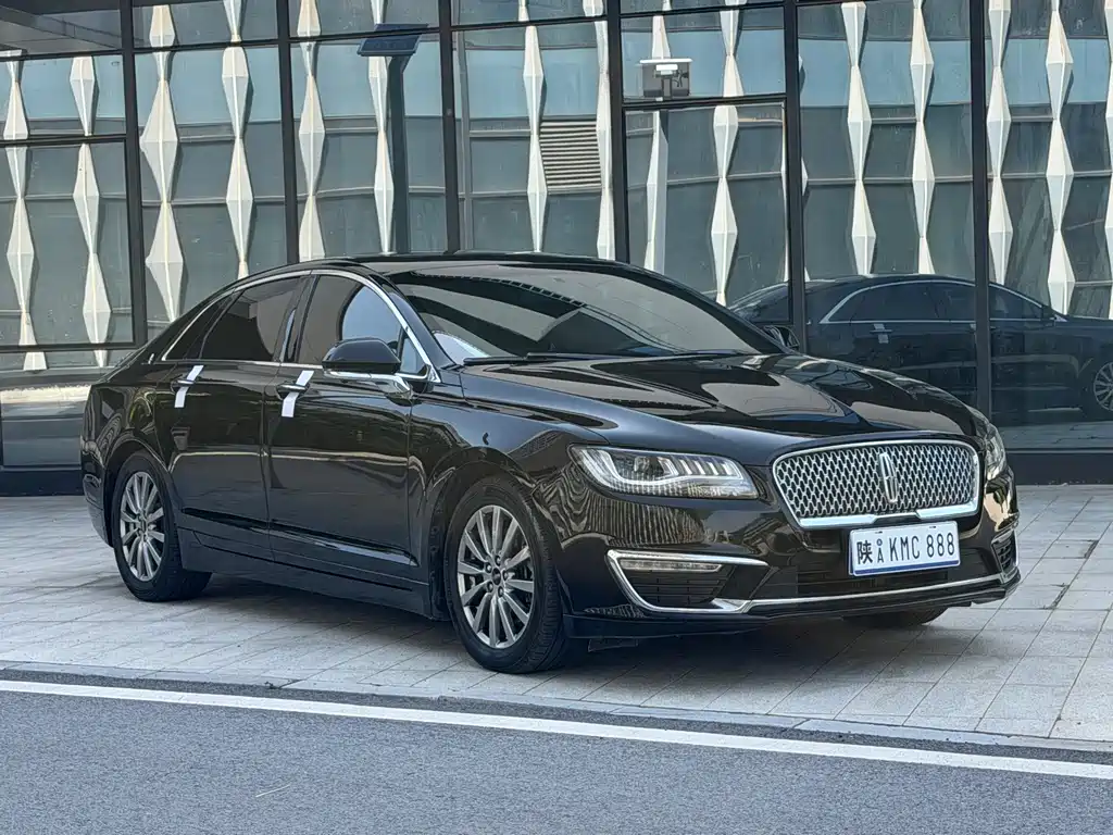 Lincoln MKZ 2.0 T Premium CN-V