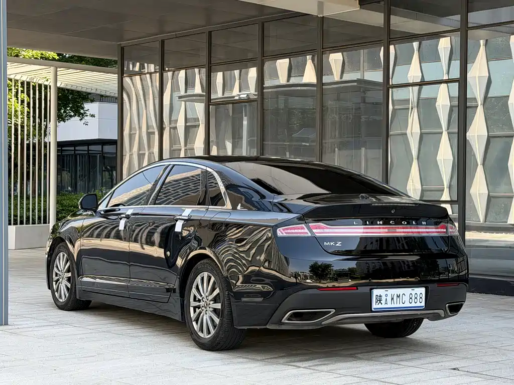 Lincoln MKZ 2.0 T Premium CN-V