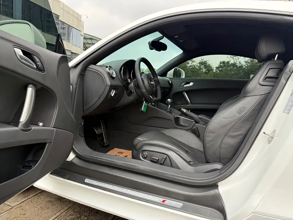 Audi TT TT Coupe 45 TFSI White Classic