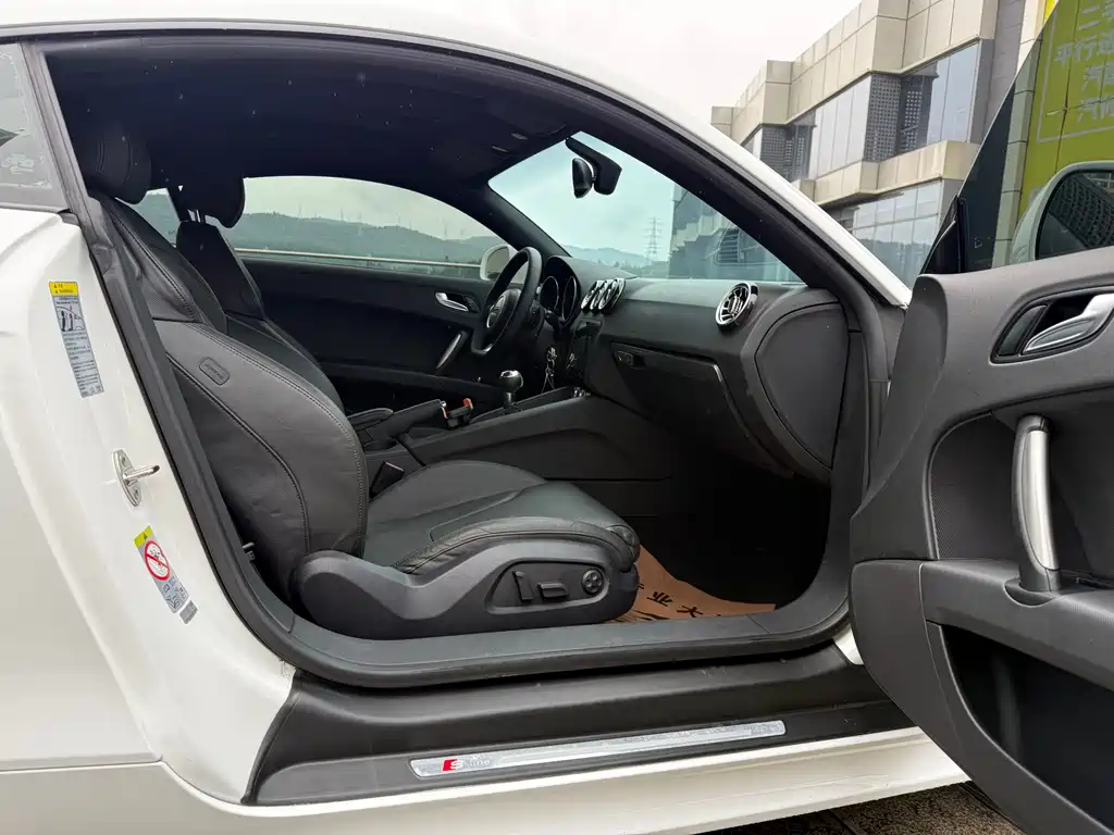 Audi TT TT Coupe 45 TFSI White Classic