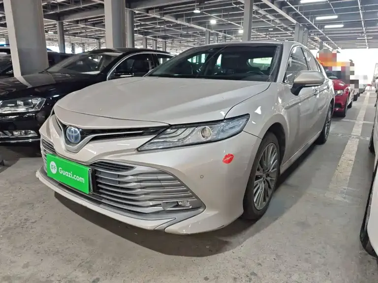 Toyota Camry Dual Engine 2.5 HG Luxury CN-VI