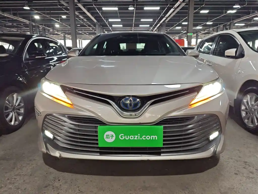 Camry Dual Engine 2.5 HG Luxury CN-VI