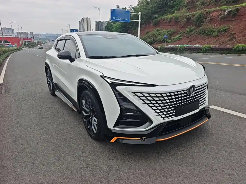 Changan UNI-T 1.5 T Sport Distinguished