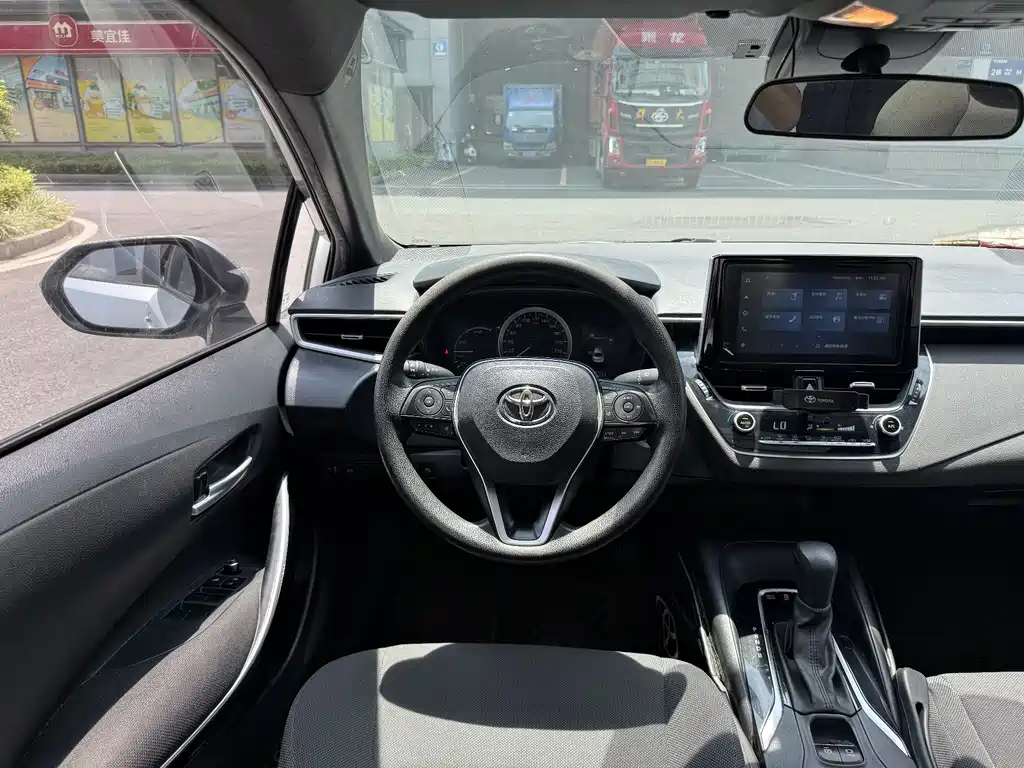 Levin Dual Engine 1.8 H E-CVT Luxury