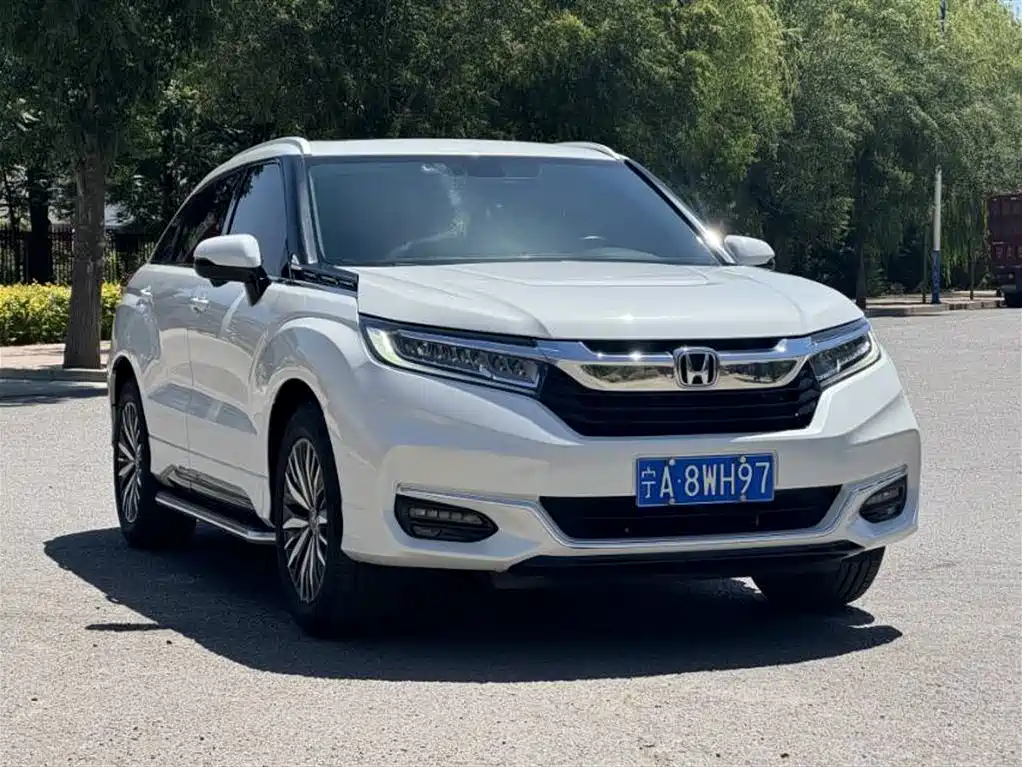 Avancier 370 TURBO 4 WD Premium