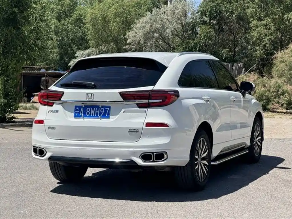 Avancier 370 TURBO 4 WD Premium