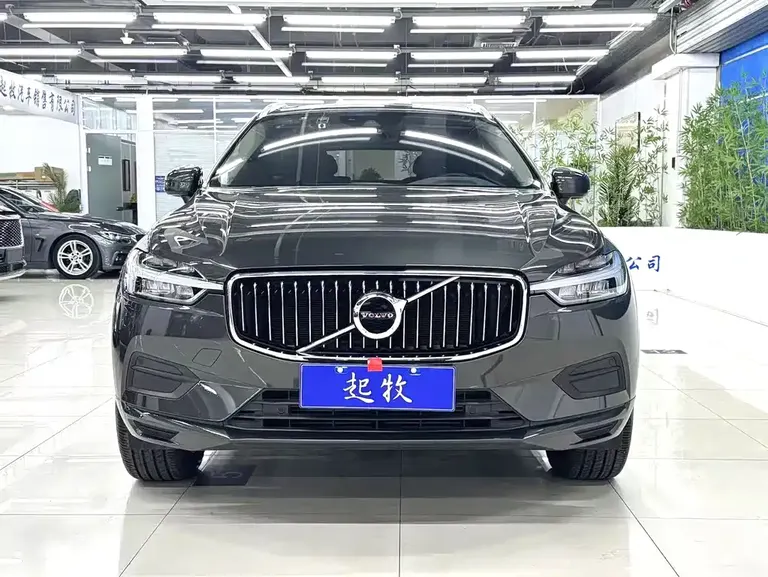 Volvo XC60 T5 4 WD Smart Vision
