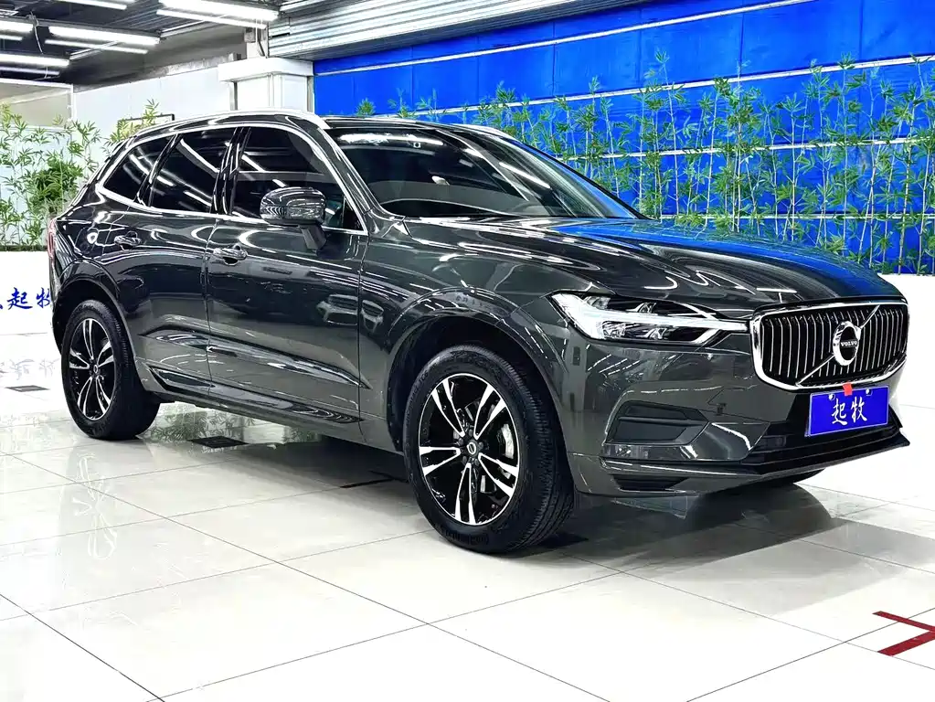 Volvo XC60 T5 4 WD Smart Vision