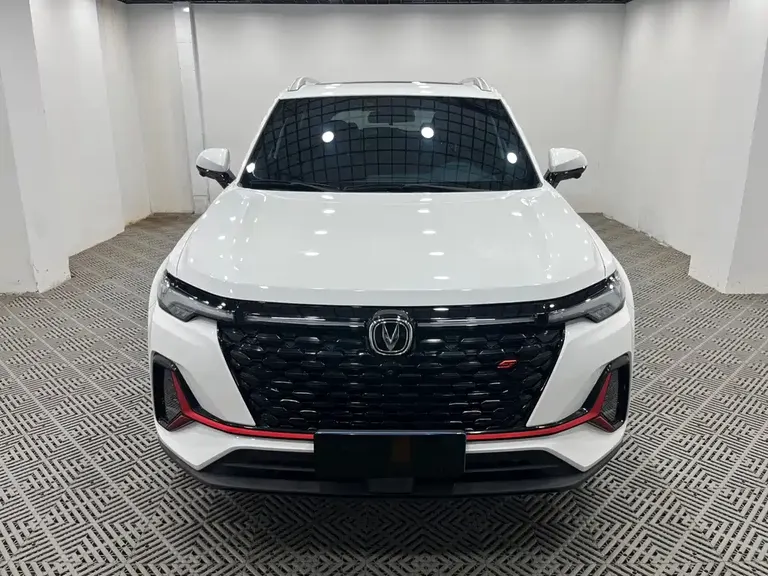 Changan CS35 PLUS Blue Whale NE 1.4 T DCT Distinguished