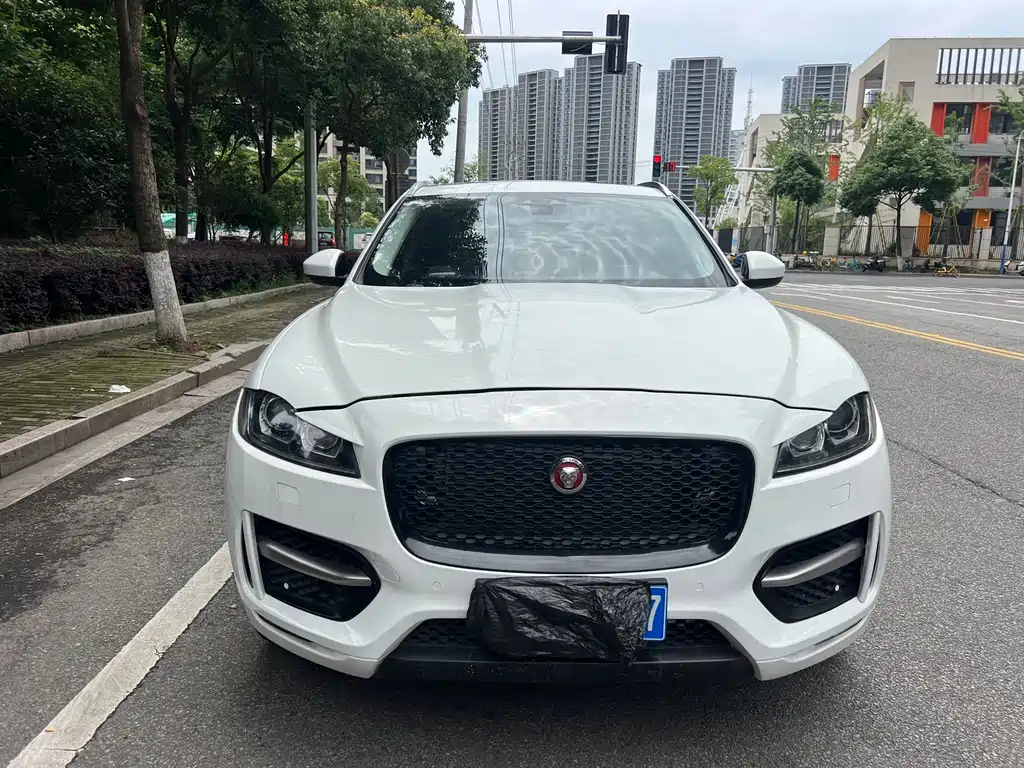 Jaguar F-PACE 3.0 SC 4 WD R-Sport Sport