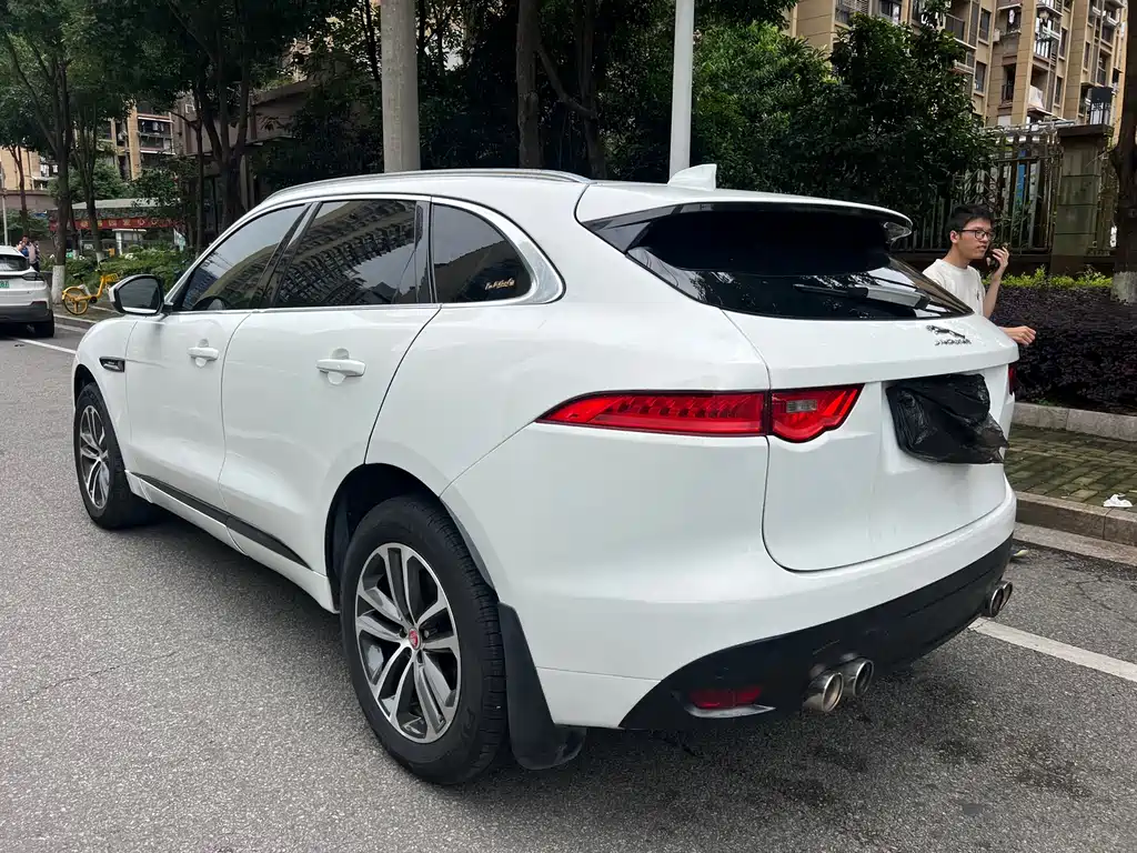 Jaguar F-PACE 3.0 SC 4 WD R-Sport Sport