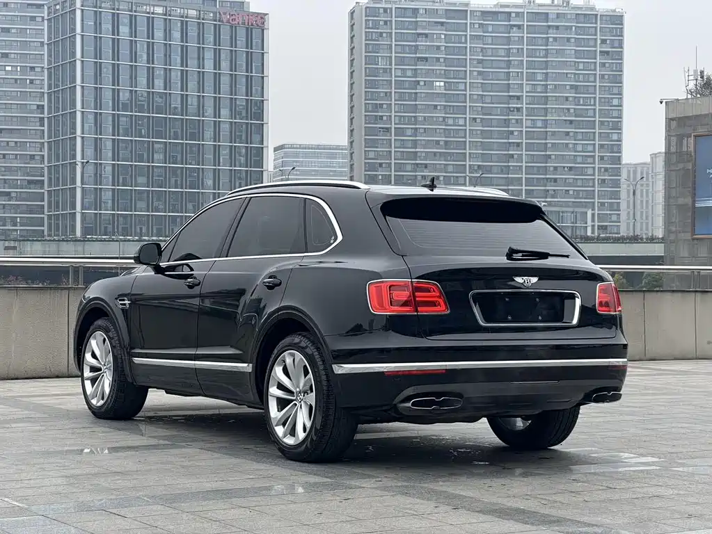 Bentayga 6.0 T Standard
